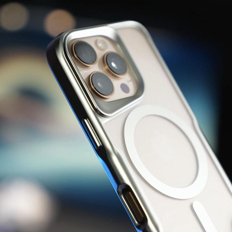 "ChubbyArmor" Cyber Transparent Electroplated Magnetic Case For iPhone 17