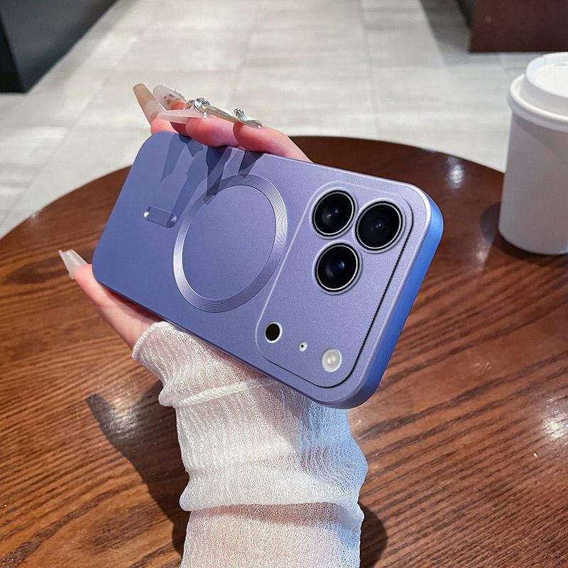 ChubbyArmor Slim - Ultra-Thin Magnetic Matte Case with Built-in Lens Protector for iPhone 17