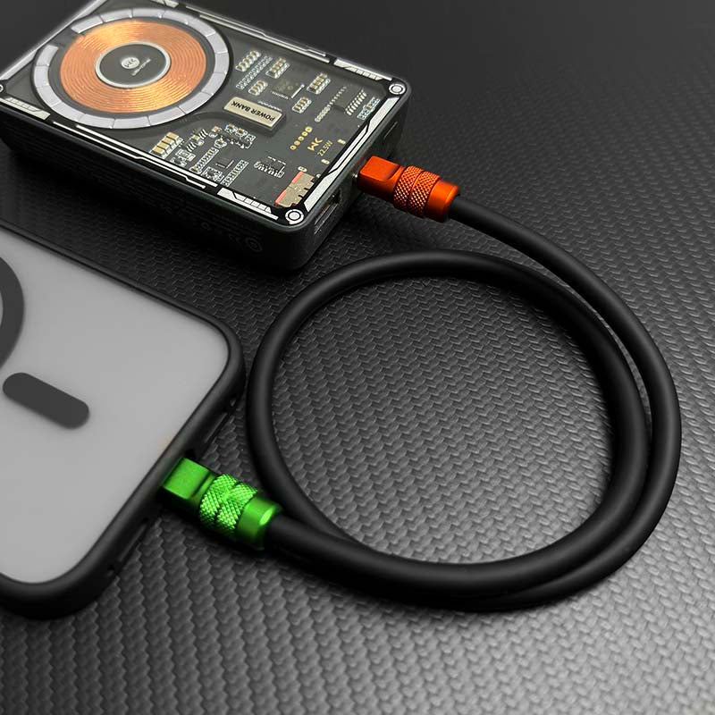 "Cute Anodized Pro" Power Bank Friendly Cable C+Lightning